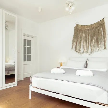 Tuyo Blue Apartment